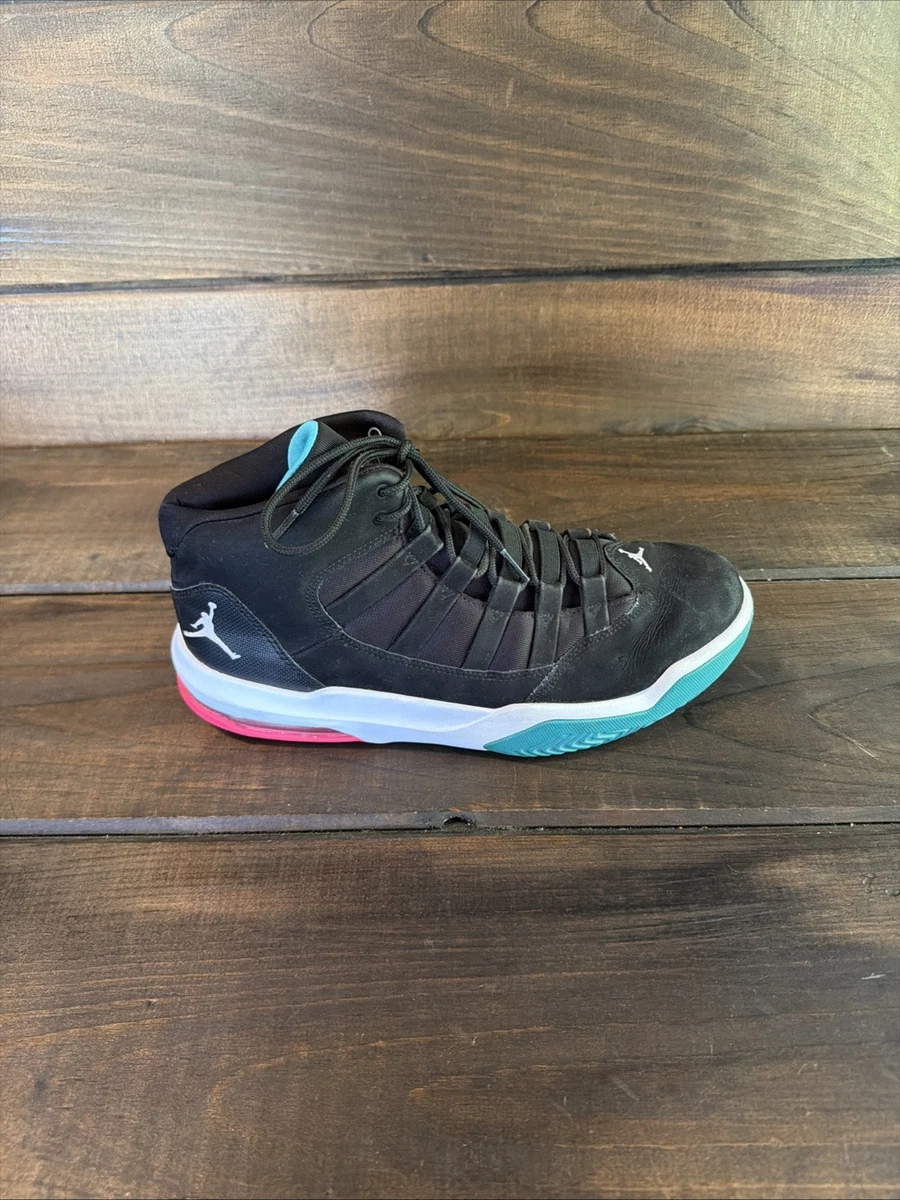 【新品・未使用】NIKE JORDAN MAX AURA 4 バッシュ　青　黒 新品・未使用】NIKE JORDAN MAX AURA 4 バッシュ 青 黒 - メルカリ