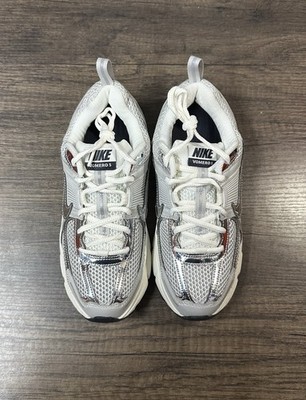 Nike Vomero 5 Metallic Silver IM9467-001 Youth Size 7 / Women's