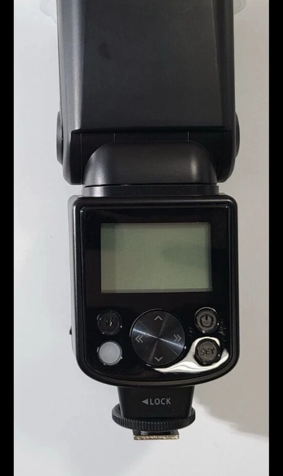 Neewer NW-670 TTL On-Camera Flash - Image 2 of 4