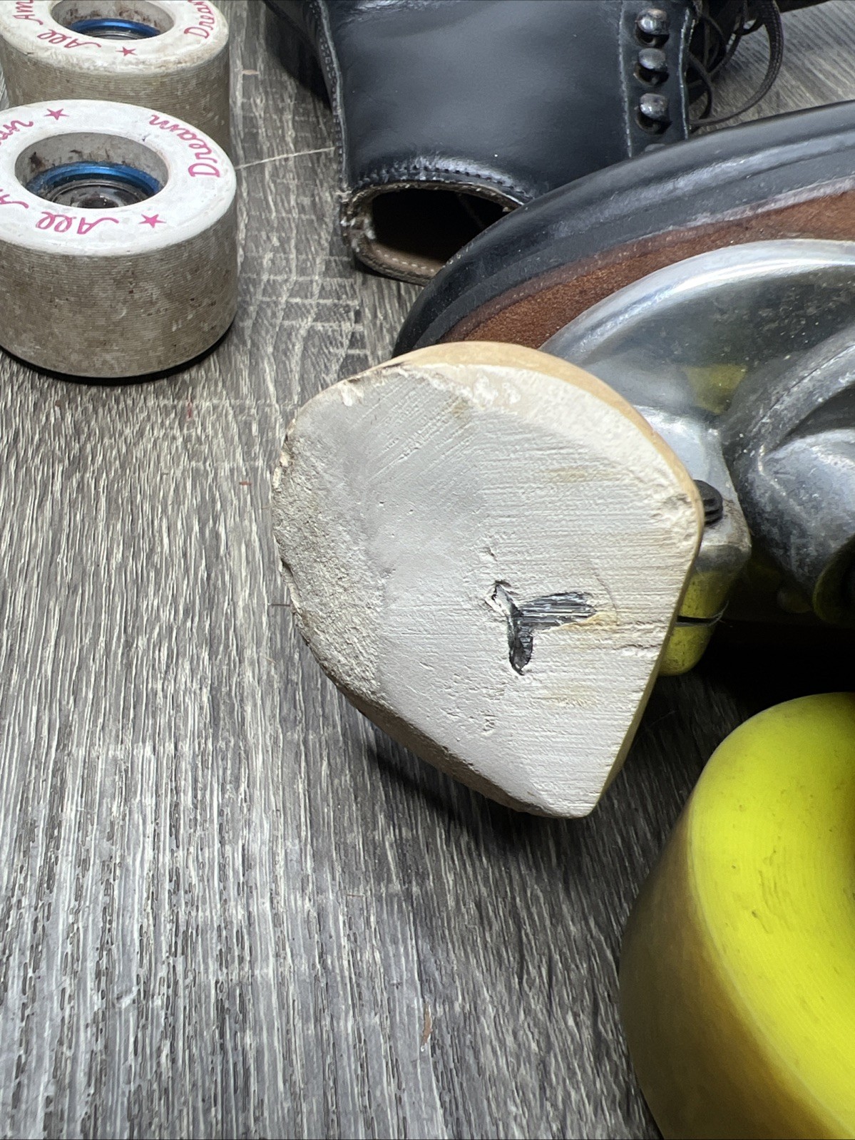 VTG Riedell 220 Red Wing Roller Skates Sz 6 Black Chicago Plate Hyper Rollo Whls