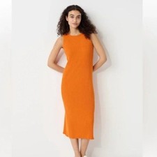 Ines de la Fressange x Uniqlo orange ribbed knit dress