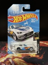 Hot Wheels '15 Mazda MX-5 Miata 40/365 Nightburnerz 3/10 Mad Mike