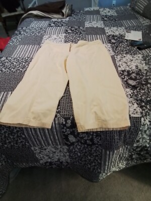 women's plus size capris size 18w