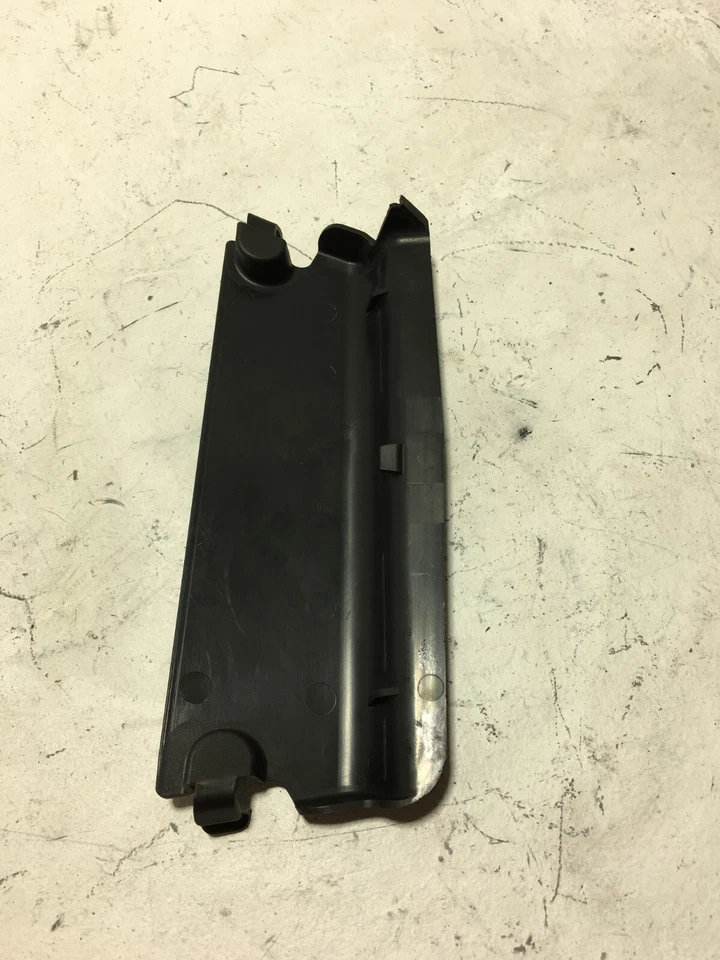 BMW 530e xDrive 2018-2023 cubierta de admisión de aire cabina con sensor de temperatura OEM Foto 3 de 4