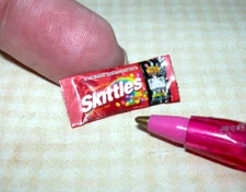 Miniature Red Fruity Chewy Candies Bag (7/8" x 3/8"): DOLLHOUSE 1:12