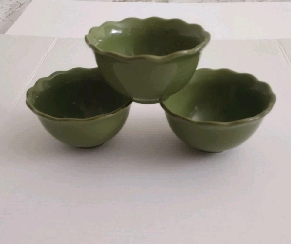 3 Tabletops Gallery Belle Retro Green Bowls Scalloped Edges Cereal Dessert Bowl - Image 4 of 4