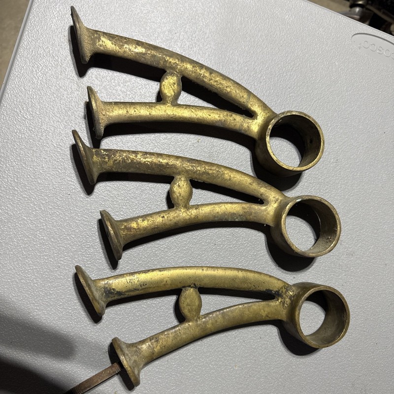 Vintage SOLID BRASS  Bar Pub Foot Rail Support Pipe Bracket 1 Lb Each