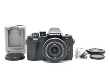 OLYMPUS OM-D E-M10 MarkII 14-42mm EZ Lens Kit Black