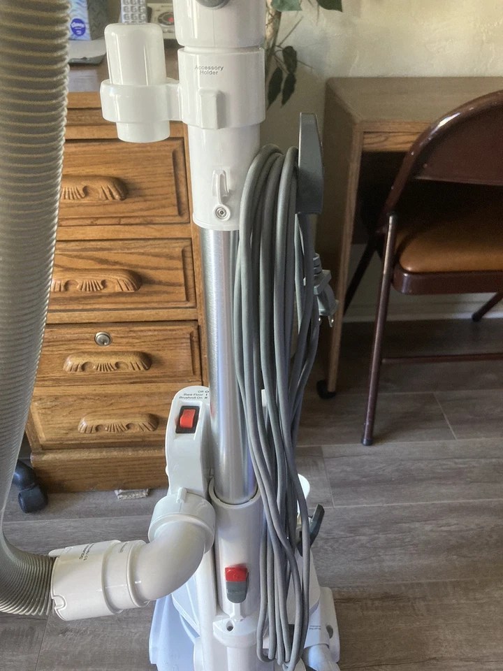 Shark Navigator Vacuum - Lift Away Pro - NV356E31 - EXC - Image 4 of 4