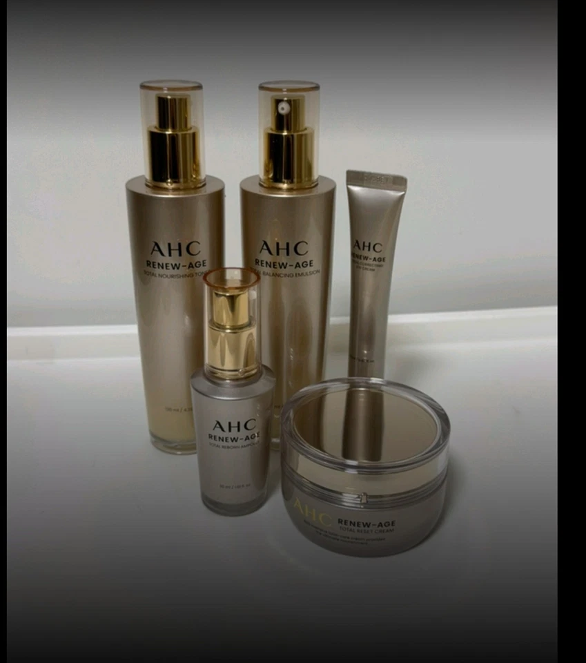 AHC Renew-Age 4 Gift Set + Eye Cream + 5 Sheet Masks + 1 Sunscreen Bonus - Image 3 of 4