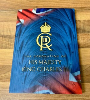 KÖNIG CHARLES III KRÖNUNG TEILSET; 4 VERGOLDETE PROOF MÜNZEN KRONEN COA