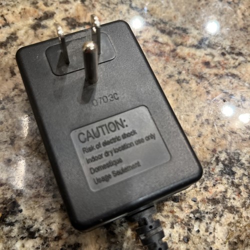 2Wire Switching Adapter Model# 2900-800003-001 12V 1250mA - Picture 4 of 4