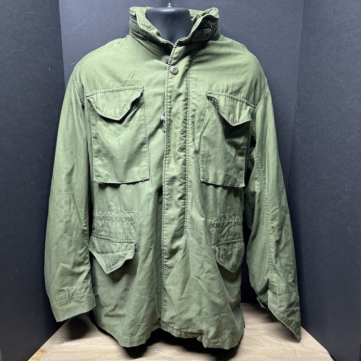 VTG US Army Olive Green 8405-782-2937 M65 Cold Weather VTG US Army Olive Green 8405-782-2937 M65 Cold Weather