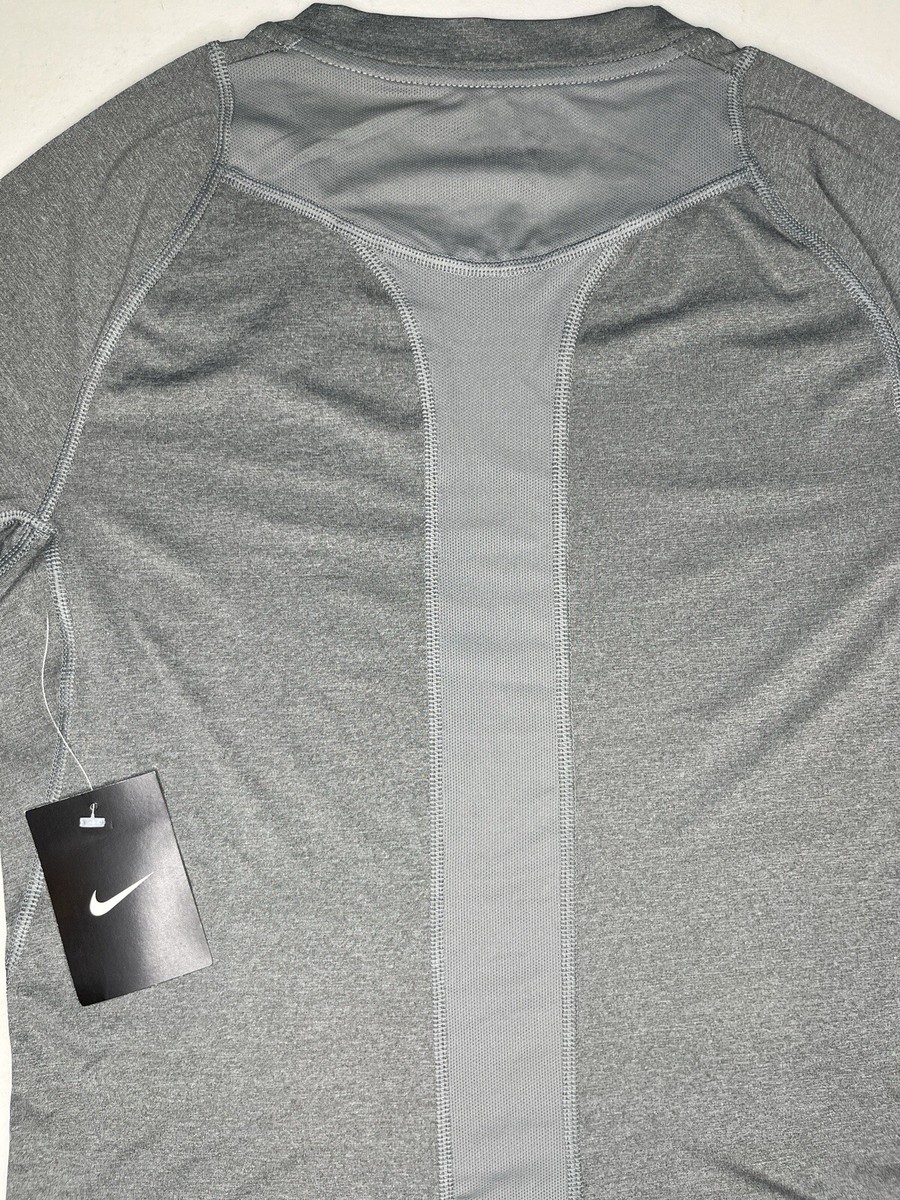 ナイキプロ コンバット ハイパーウォーム シールド パーカー トレーニング L Amazon.co.jp: Nike プロコンバット ハイパーウォームハイドロ