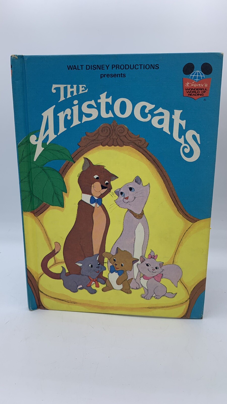 Vintage 1973 Aristocats Hardcover Book Disney Wonderful World of Reading