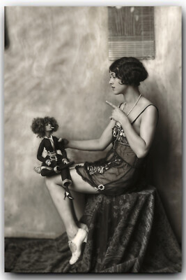 Lenci Fadette and her smoking doll Ziegfeld Girl 4x6 Photo Print 510006