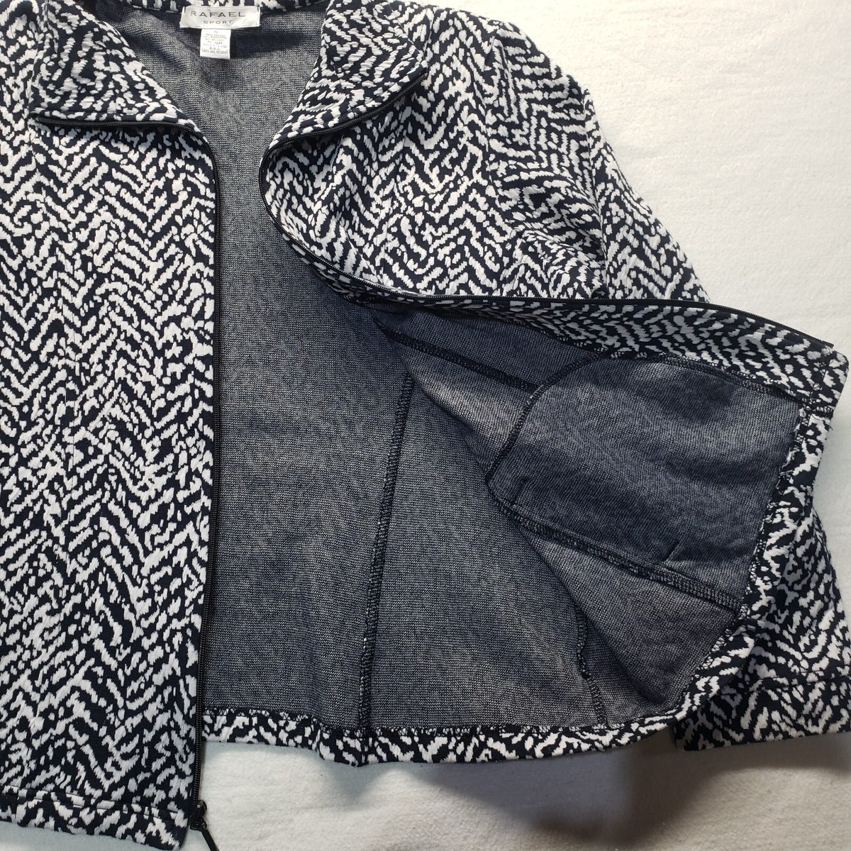 Rafael Sport Full-Zip Long Sleeve Slash Pocket Animal Print Jacket 