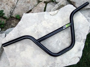 MISSION COMMAND 2-PIECE 9/" RISE CHROME BICYCLE HANDLEBAR