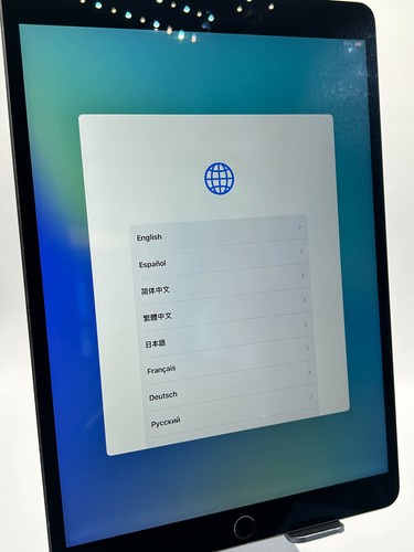 Apple iPad Air 3rd Generation 10.5-Inch/Wi-Fi/64GB/Space Gray - Acceptable - Afbeelding 4 van 5
