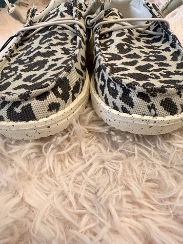 Hey Dude Womans Wendy Cheetah Print Slip On Shoes. Black Gray Brand New 6 - Picture 7 of 17