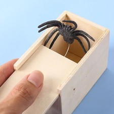 Wooden Prank Spider Scare Box Hidden in Case Trick Play Joke Scarebox Gag Toy