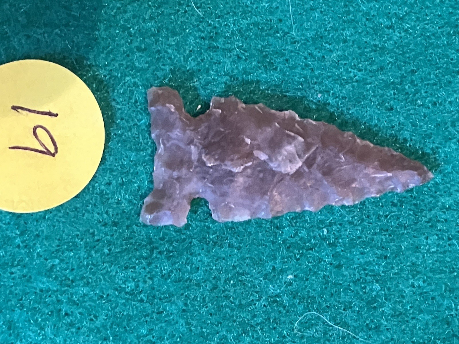 knife river flint arrowhead artifact