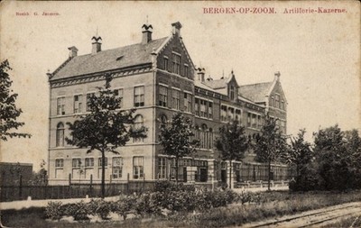 Ak Bergen op Zoom Nordbrabant Niederlande, Artilleriekaserne - 4411254