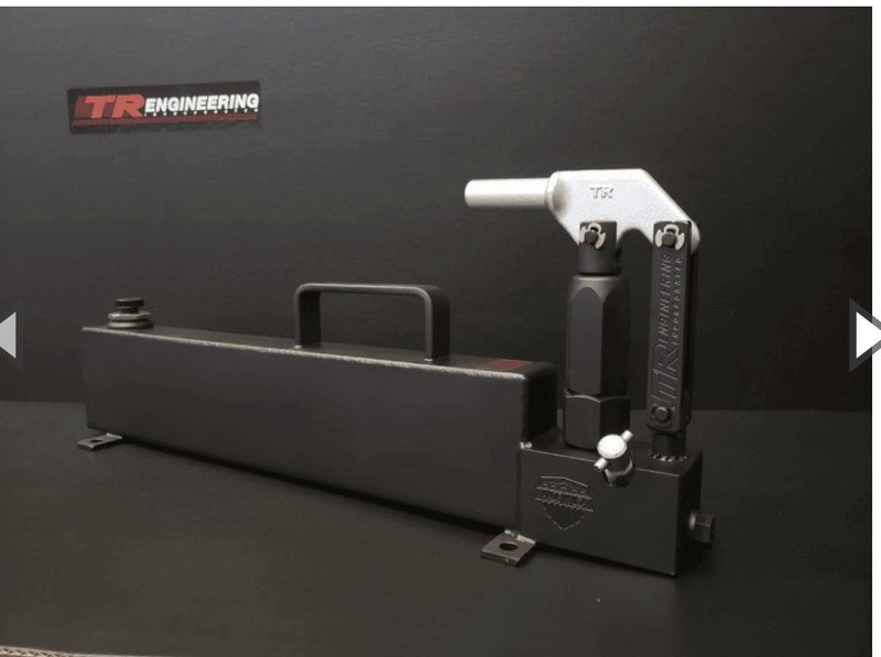 TR Engineering HV100-5-120 Hydraulic Hand Pump Part #10086