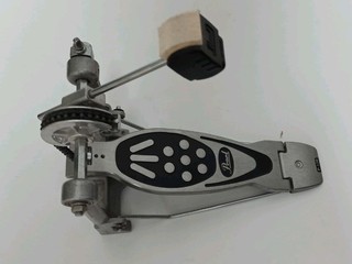Schlagzeug Fussmaschine Der Marke Pearl mit Kette Einzelkette Gebraucht