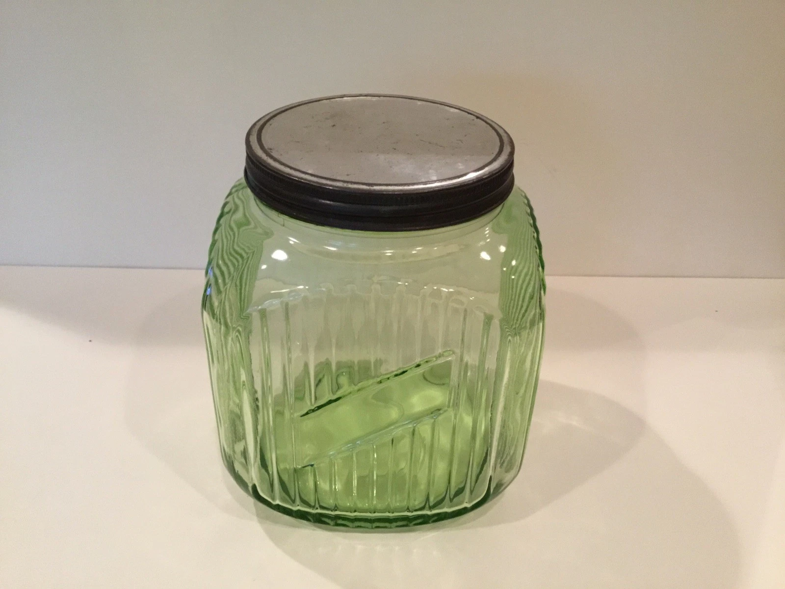 Vintage 1930s Hoosier Ribbed Green Depression Glass Large Canister Uranium 8”