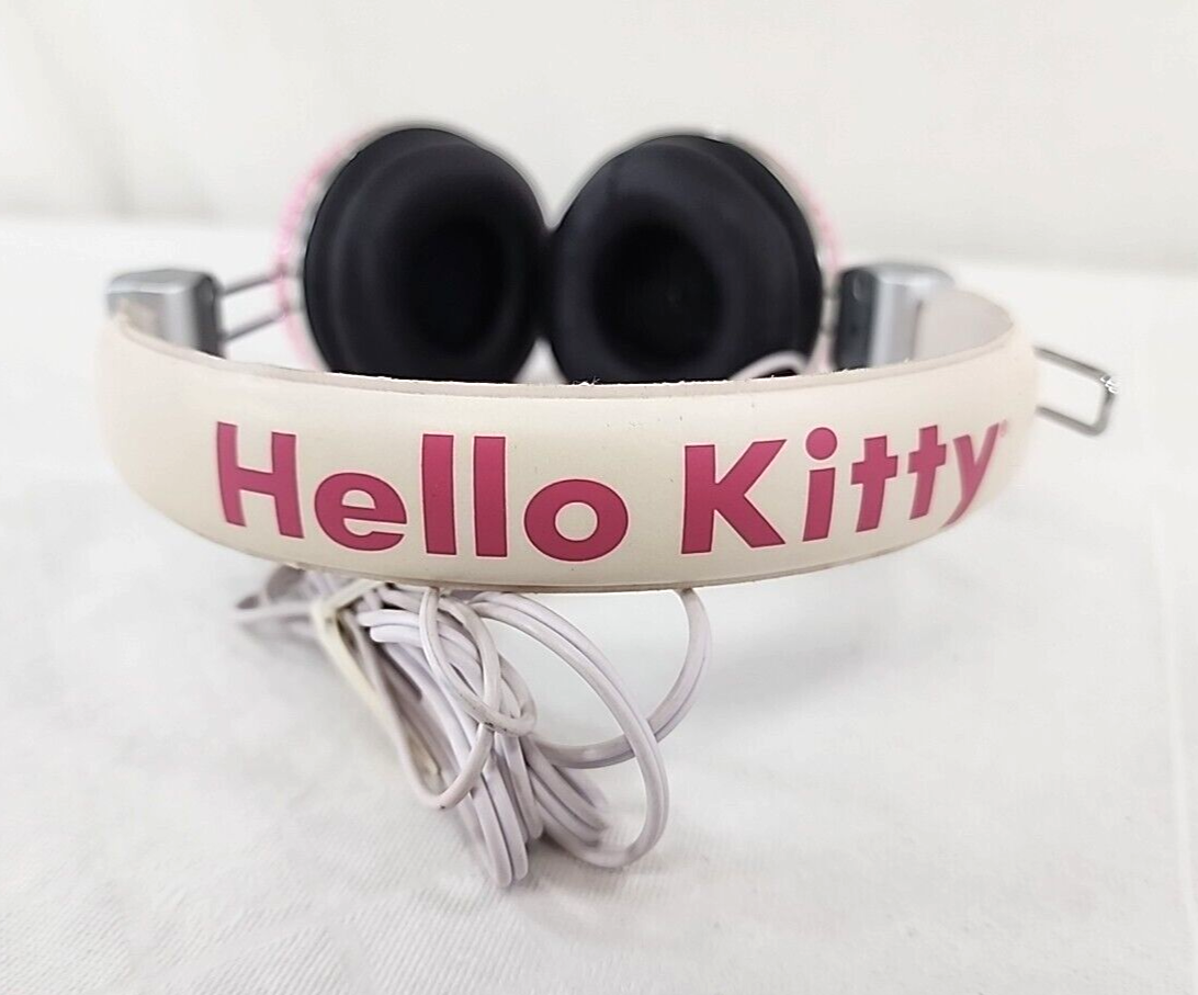 Hello Kitty Rhinestone Headphones 2013 Pink White Corded Tested