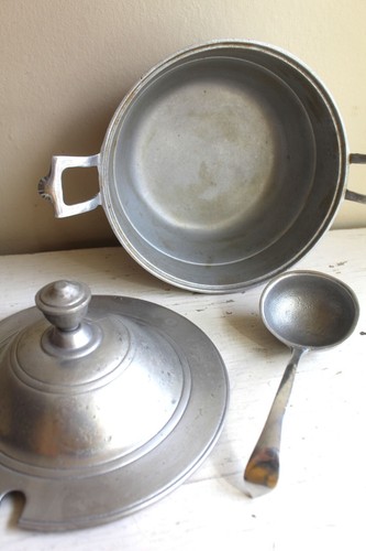 Wilton Armetale Tureen Metal Casserole Server w Ladle Lid Silver Cast Aluminum - Picture 6 of 12