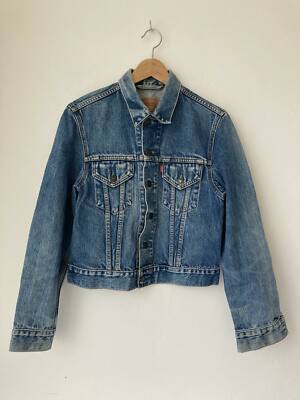 Wunderschöne coole Vintage Levi's Denim Trucker Jacke Small - Made in Italy