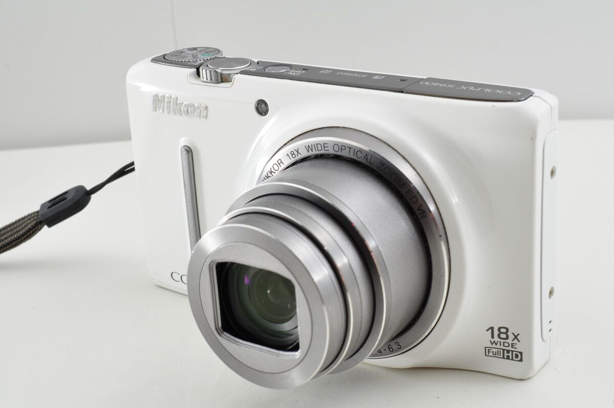 NEAR MINT] Nikon Coolpix S9400 White 18.1MP Compact Digital