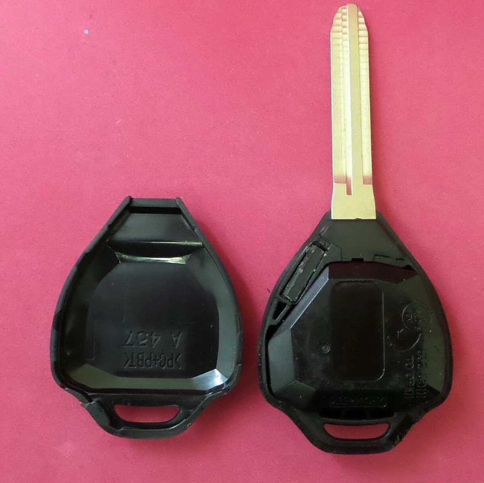 OEM 2006 - 2011 Toyota Camry, Corolla Remote Head Key 4B Trunk HYQ12BBY(4D-67) - Изображение 2 из 3