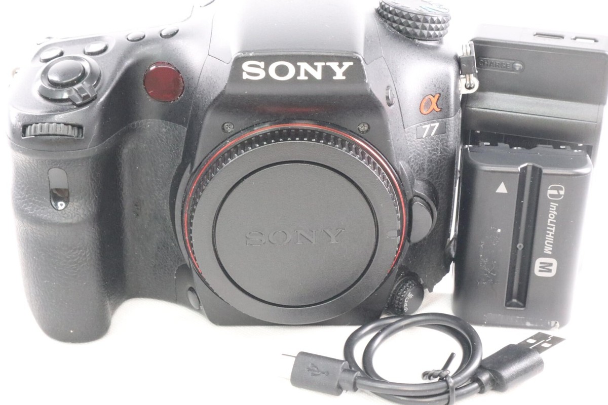 SONY α77 Sony Alpha a77 DSLR Camera with 16-50mm f/2.8 DT Lens Kit