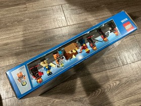 LEGO CITY: Deep Sea Exploration Vessel (60095) New In Sealed Box