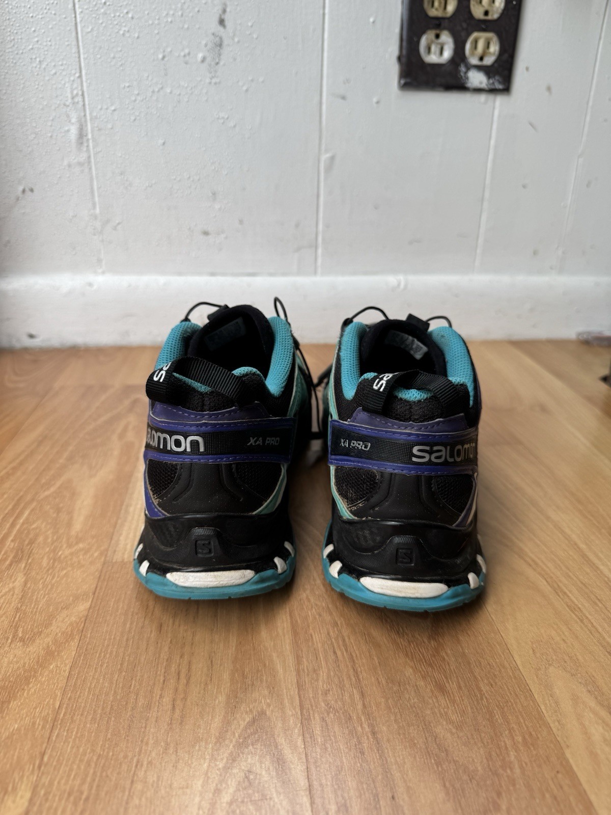 Scarpe da trail running Salomon XA PRO 3D Ultra 2 da donna taglia 8 5 nere e viola