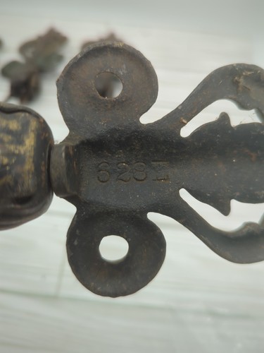 Antique Cast Iron Curtain Rod Drapery Rod Finials (4) - Picture 5 of 6