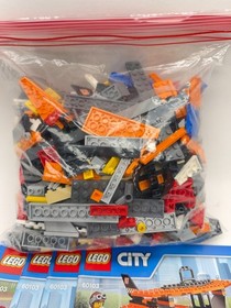 LEGO CITY: Airport Air Show (60103)