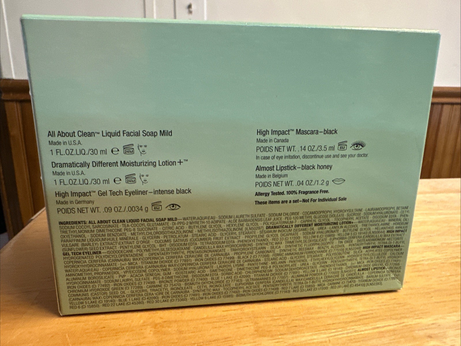 Clinique 10 PCS Travel Size Skincare Makeup Perfume Sample Gift Set With Bag New