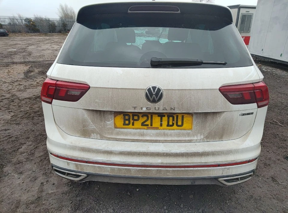 COJINETE RUEDA BUJE TRASERO DERECHO VOLKSWAGEN TIGUAN R-LINE 8V0598625C Foto 3 de 4