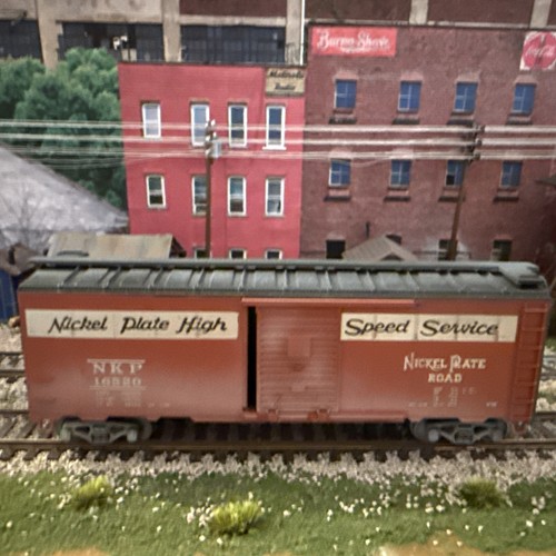 Coche de caja Athearn 1244 escala HO 40' SD NKP 16520 placa de níquel Kadee's usado | Zustand: Used