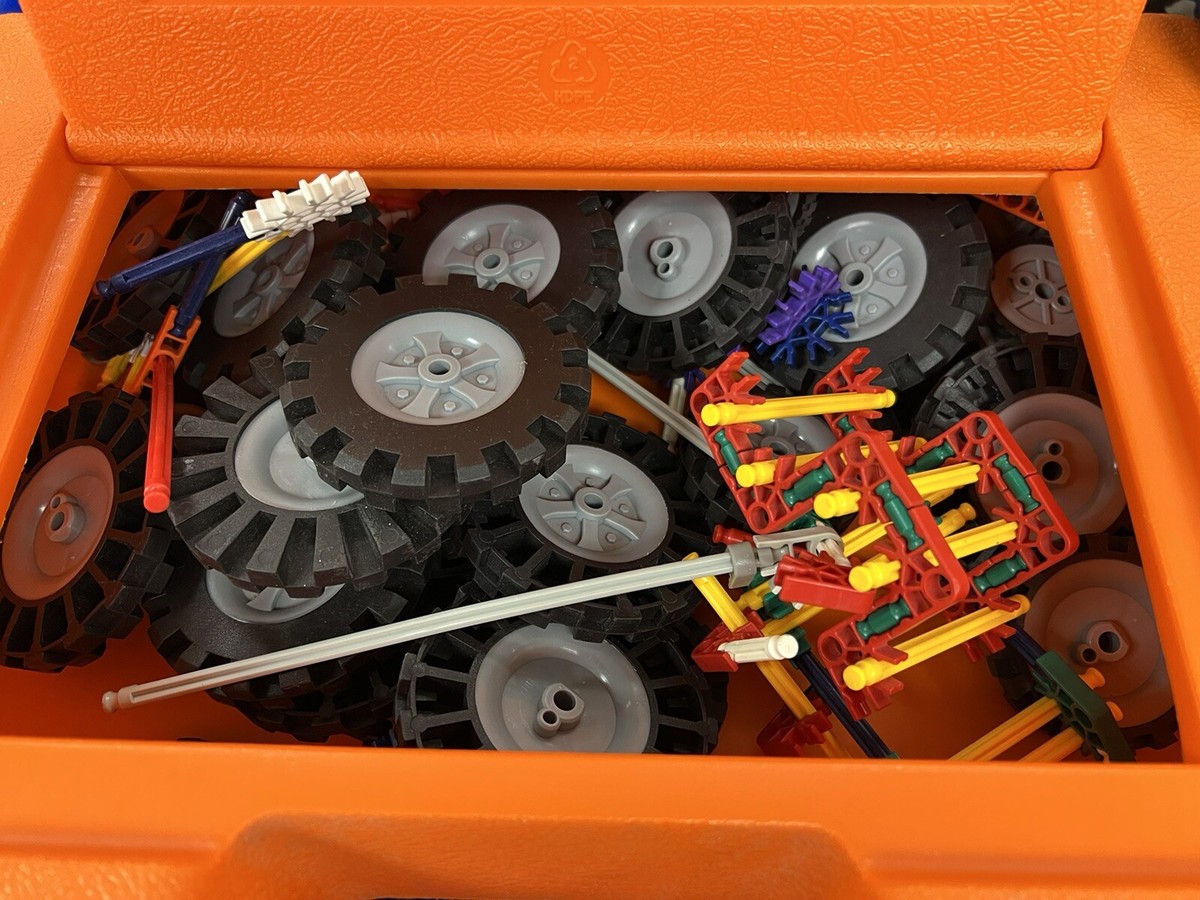 Assorted K'nex Lot Toy Building KNEX Toys - Rods Connectors Wheels