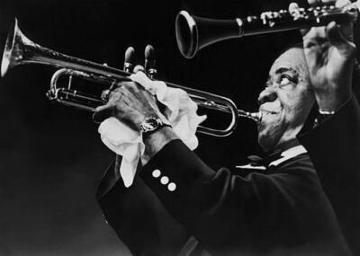 Louis Armstrong Jazz trumpeter singer USA portrait profile playing- Old Photo
