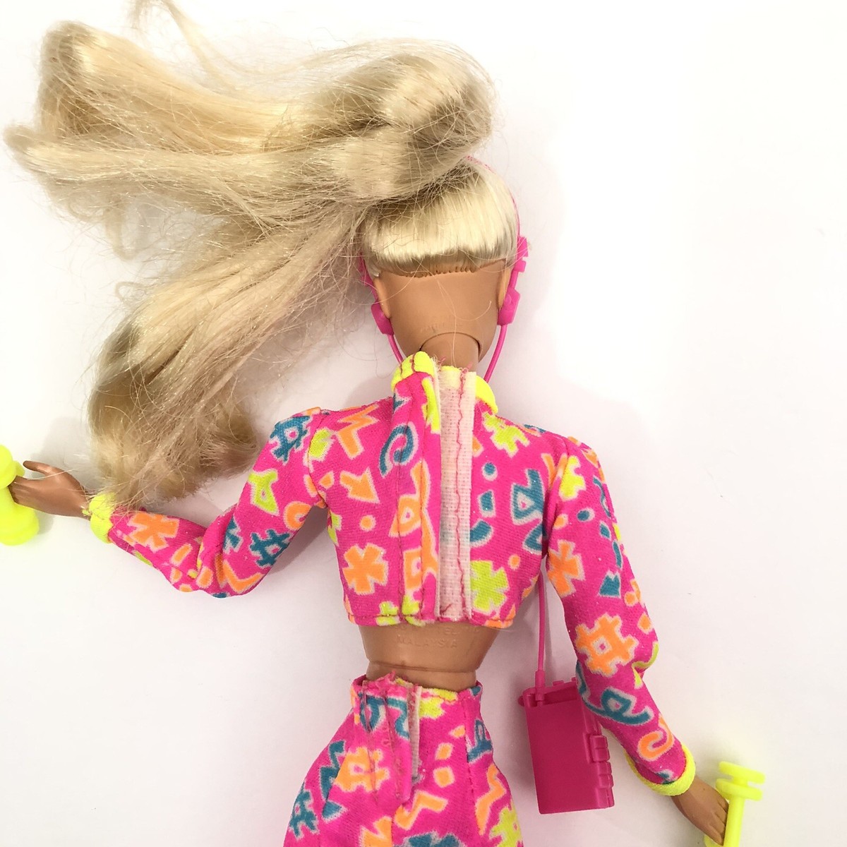 WORKIN OUT Barbie With Cassette Walkman Suction Cup Shoes Weights