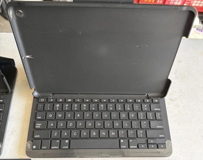 Logitech Slim Folio Keyboard Case for iPad 7th 8th 9th Generation Graphite
