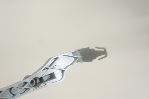 00-2002 mercedes w210 e320 front RIGHT PASSENGER side headlight support bracket - Picture 7 of 12