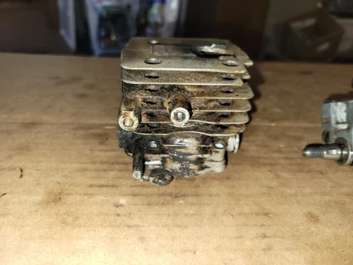 Jonsered OEM 520SP Chainsaw Cylinder Piston Crankshaft Used Chainsaw Part - Picture 3 of 10