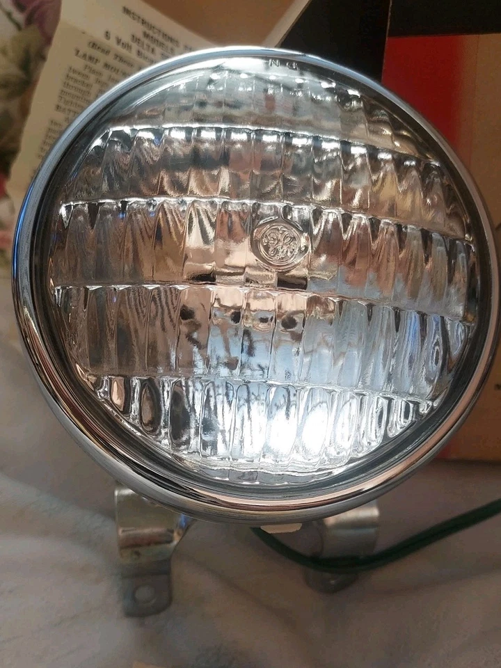 RARO NUEVO EN CAJA Faro Bicicleta Delta Viga Sellada A-2187 Nos1950 Blanco y Cromo Foto 4 de 4